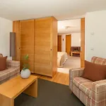 Hotel Sunora - Ski In Ski Out - Formerly Hotel Schranz Hotel