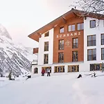 Hotel Hotel Sunora - Ski In Ski Out - Formerly Hotel Schranz 4*