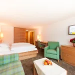 Hotel Sunora - Ski In Ski Out - Formerly Hotel Schranz 4* Lech am Arlberg