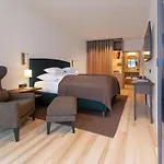 Hotell Sunora - In Out - Formerly Schranz Lech am Arlberg