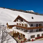 Hotell Sunora - In Out - Formerly Schranz Lech am Arlberg