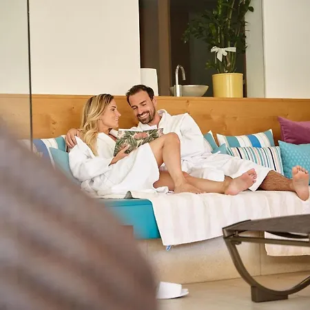 Schranz - In & Out Hotel 4*