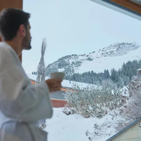 Hotel Schranz - Ski In & Ski Out