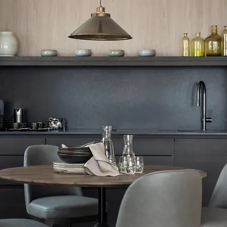 Schranz - In & Out 4*