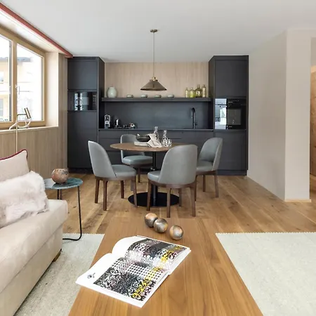 Hotel Schranz - In & Out 4*