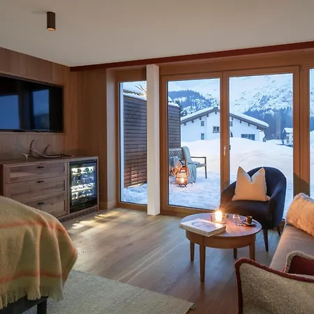 Schranz - In & Out Hotel