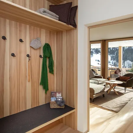 Hotel Schranz - In & Out 4*