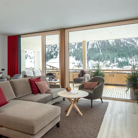 Schranz - In & Out Hotel