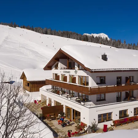 Hotel Schranz - In & Out Lech