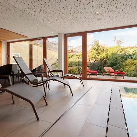 Schranz - In & Out 4*