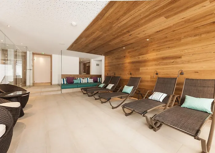 Schranz - In & Out 4*