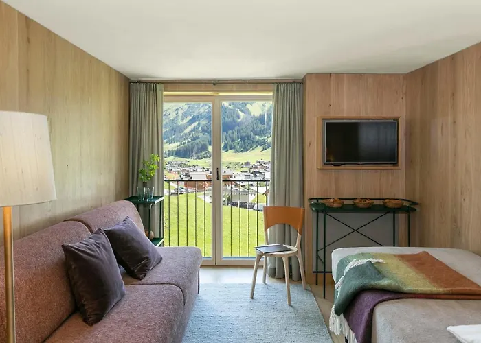 Schranz - In & Out Hotel